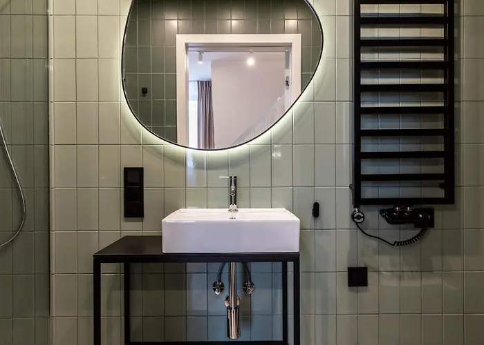 Superior One-Bedroom Apartment