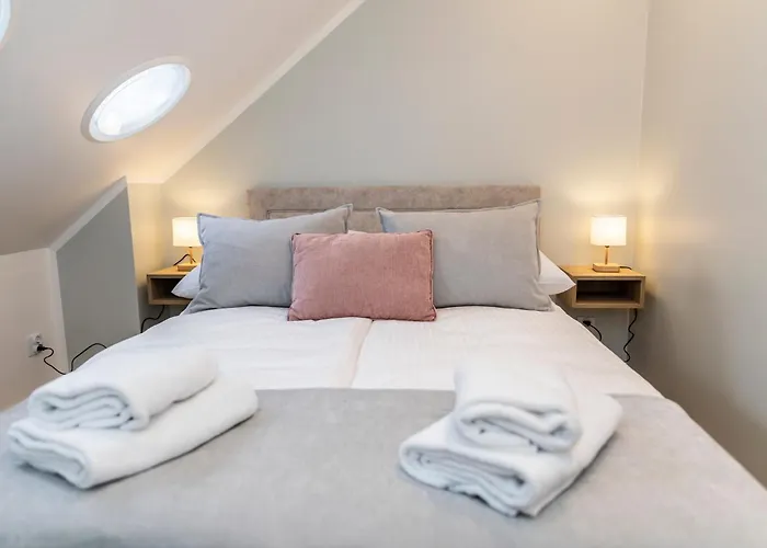 Superior One-Bedroom Apartment